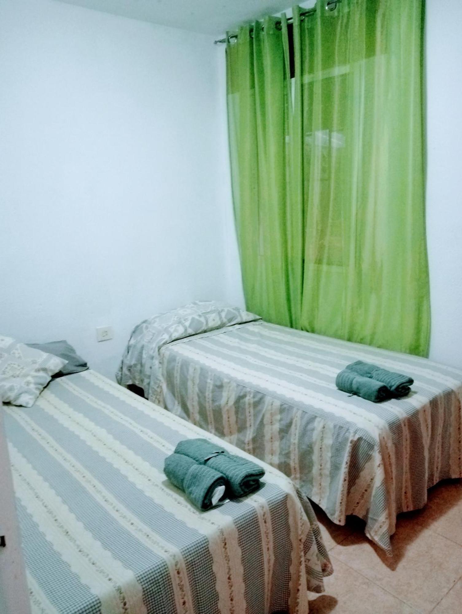 Playa Beach Malaga 3Habts Dobles, Cocina Familiar, Apartamento Completo La Cala Del Moral Buitenkant foto